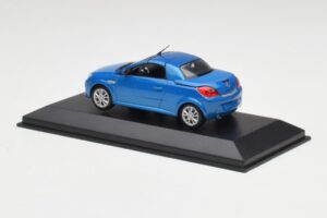 Opel Tigra Twin Top Sininen Minichamps 1:43 919084 Metalli — kuva 3 / 4