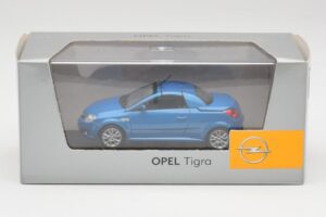 Opel Tigra Twin Top Sininen Minichamps 1:43 919084 Metalli — kuva 4 / 4