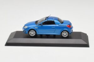 Opel Tigra Twin Top Sininen Minichamps 1:43 919084 Metalli