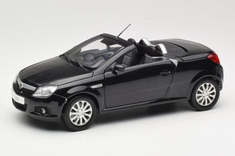 Opel Tigra TwinTop B Musta Norev 1:18 183600 Metalli