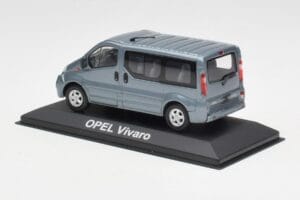 Opel Vivaro A Siniharmaa Minichamps 1:43 VIVARO001 Metalli — kuva 3 / 4