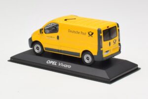 Opel Vivaro A Deutsche Post Minichamps 1:43 430040562 Metalli — kuva 3 / 4