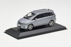 Opel Zafira A OPC Light Blue Metallic Minichamps 1:43 ZAFIRA001 Metalli — kuva 2 / 4