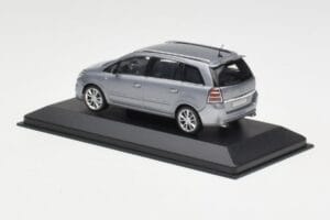 Opel Zafira A OPC Light Blue Metallic Minichamps 1:43 ZAFIRA001 Metalli — kuva 3 / 4