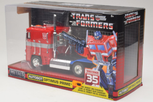 Optimus Prime Transformers Metals Diecast 1:24 99524 Metalli — kuva 3 / 3