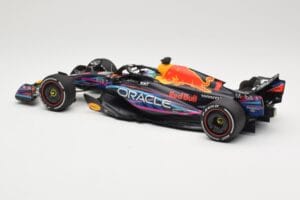 Oracle Red Bull Racing RB19 #1 M. Verstappen Winner Miami GP 2023 Minichamps 1:18 110230501 Metalli — kuva 5 / 6