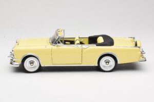Packard Caribbean Avoauto Keltainen Road Signature 1:18 92798 Metalli — kuva 4 / 8