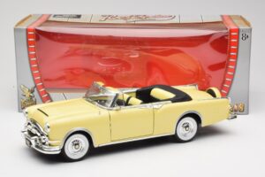 Packard Caribbean Avoauto Keltainen Road Signature 1:18 92798 Metalli — kuva 8 / 8