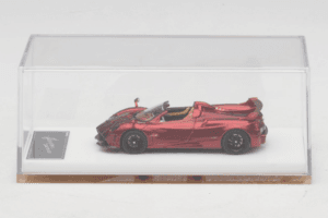 Pagani Huayra Roadster Tricolore Punainen Henson & Heaven 1:64 PHRTR01 Metalli — kuva 6 / 7