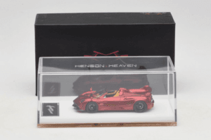 Pagani Huayra Roadster Tricolore Punainen Henson & Heaven 1:64 PHRTR01 Metalli — kuva 7 / 7