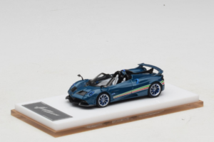Pagani Huayra Tricolore Roadster Sininen Henson & Heaven 1:64 PHTRB01 Hartsi — kuva 2 / 8