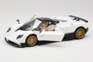 Pagani Zonda F Valkoinen Mondo Motors 1:18 157655 Metalli — kuva 2 / 8