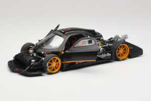 Pagani Zonda R Revolucion Carbon Fiber AUTOart 1:18 78261 Metalli — kuva 2 / 8