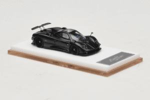 Pagani Zonda Tricolore Exposed Carbon Henson & Heaven 1:64 PZTEC01 Metalli — kuva 4 / 7