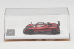 Pagani Zonda Tricolore Punainen Henson & Heaven 1:64 PZTR01 Metalli — kuva 6 / 7