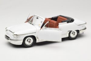 Panhard PL17 Cabriolet Valkoinen Solido 1:18 8174 Metalli — kuva 2 / 8