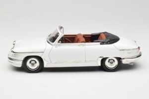 Panhard PL17 Cabriolet Valkoinen Solido 1:18 8174 Metalli — kuva 4 / 8