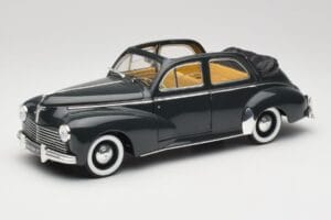 Peugeot 203 Avoauto Musta Solido 1:18 8156 Metalli