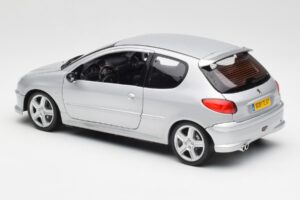 Peugeot 206 RC Aluminium Hopea Norev 1:18 184726 Metalli — kuva 7 / 8