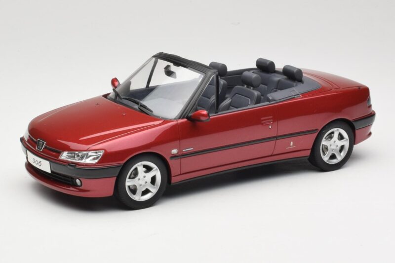 Peugeot 306 Avoauto Punainen Otto 1:18 OT042 Hartsi