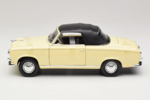 Peugeot 403 Avoauto Beige Welly 1:18 12551HW Metalli — kuva 3 / 6