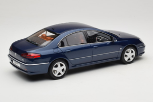 Peugeot 607 Phase II 3.0 V6 Sininen Otto 1:18 OT485 Hartsi — kuva 2 / 6
