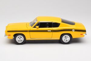 Plymouth Barracuda Keltainen Road Legends 1:18 92178 Metalli — kuva 4 / 8