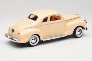 Plymouth Coupe Beige Road Signature 1:18 92398 Metalli — kuva 3 / 8
