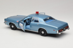 Plymouth Fury Beverly Hills PD Sininen GreenLight 1:18 19069 Metalli — kuva 5 / 8