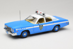 Plymouth Fury Police Pursuit New York Police Department GreenLight 1:18 19043 Metalli