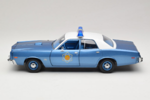 Plymouth Fury Police Pursuit Smokey and the Bandit GreenLight 1:18 19044 Metalli — kuva 4 / 8