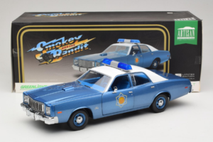 Plymouth Fury Police Pursuit Smokey and the Bandit GreenLight 1:18 19044 Metalli — kuva 8 / 8