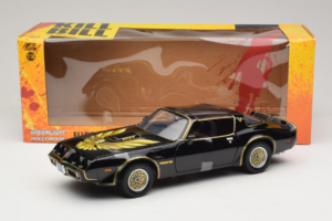 Pontiac Firebird Trans Am Kill Bill Movie Greenlight 1:18 12951 Metalli — kuva 6 / 6