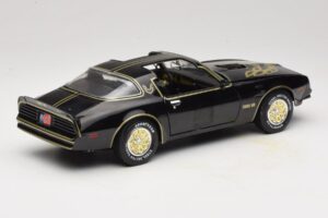 Pontiac Firebird Trans Am SE Smokey and the Bandit Joyride 1:18 33121 Metalli — kuva 3 / 8