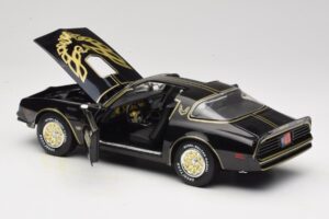 Pontiac Firebird Trans Am SE Smokey and the Bandit Joyride 1:18 33121 Metalli — kuva 5 / 8