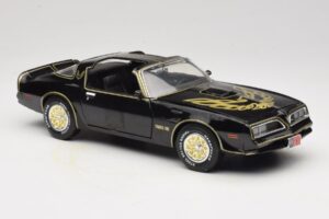 Pontiac Firebird Trans Am SE Smokey and the Bandit Joyride 1:18 33121 Metalli — kuva 6 / 8