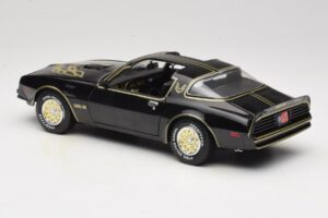 Pontiac Firebird Trans Am SE Smokey and the Bandit Joyride 1:18 33121 Metalli — kuva 7 / 8