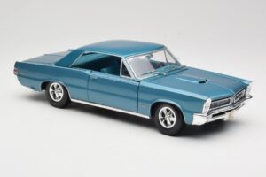 Pontiac GTO Hurst Edition Sininen Maisto 1:18 531885 Metalli — kuva 6 / 8