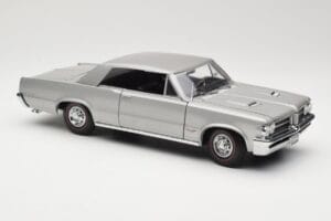 Pontiac GTO Hopea Sun Star 1:18 1821 Metalli — kuva 6 / 8