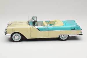 Pontiac Star Chief I Love Lucy Nautilus Blue Valkoinen Sun Star 1:18 5057 Metalli — kuva 4 / 7