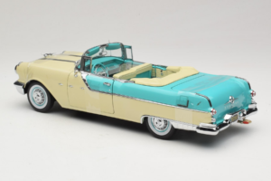 Pontiac Star Chief I Love Lucy Nautilus Blue Valkoinen Sun Star 1:18 5057 Metalli — kuva 6 / 7