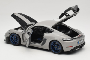 Porsche 718 Cayman 982 GT4 RS Weissach Package Chalk Norev 1:18 187253 Metalli — kuva 5 / 8