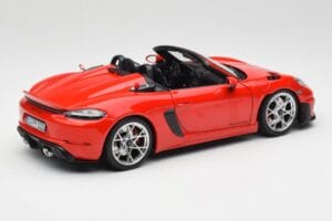 Porsche 718 Spyder RS Guards Red Norev 1:18 187271 Metalli — kuva 3 / 8