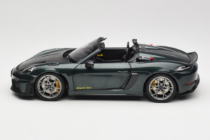 Porsche 718 Spyder RS Weissach Pack Forest Green Norev 1:18 187272 Metalli — kuva 4 / 8