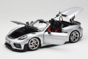Porsche 718 Spyder RS Weissach Pack GT-Silver Metallic Norev 1:18 187270 Metalli — kuva 2 / 8