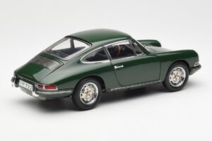 Porsche 901 Vihreä CMC 1:18 M-067B Metalli — kuva 2 / 6