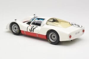 Porsche 906 K #37 V. Elford / B. Pon Porsche System 24 Hours of Le Mans 1967 Minichamps 1:18 100676137 Metalli — kuva 7 / 8
