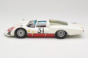 Porsche 906 LH #31 H. Herrmann / H. Linge Porsche System Engineering 24 Hours of Le Mans 1966 Minichamps 1:18 100666131 Metal — kuva 4 / 8