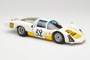 Porsche 906LH #32 Porsche System Engineering G. Schutz / P. De Klerk 24 Hours of Le Mans 1966 Minichamps 1:18 100666132 Metal — kuva 6 / 8