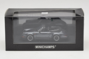 Porsche 911 930 Avoauto Purple Metallic Minichamps 1:43 PORSCHE006 Metalli — kuva 4 / 4